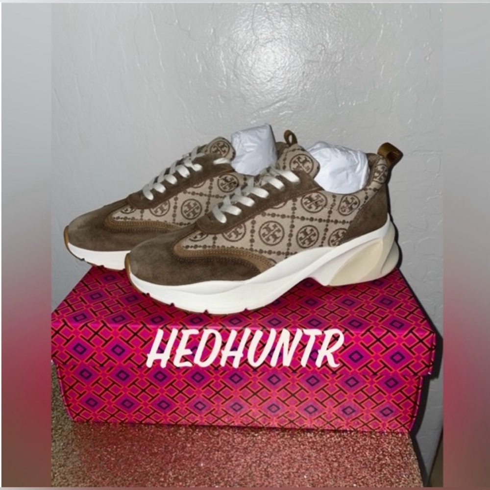 🎉HP🎉New! Tory Burch Good Luck Monogram Suede Sneakers- Hazel Size 8.5M👟 - Picture 7 of 9